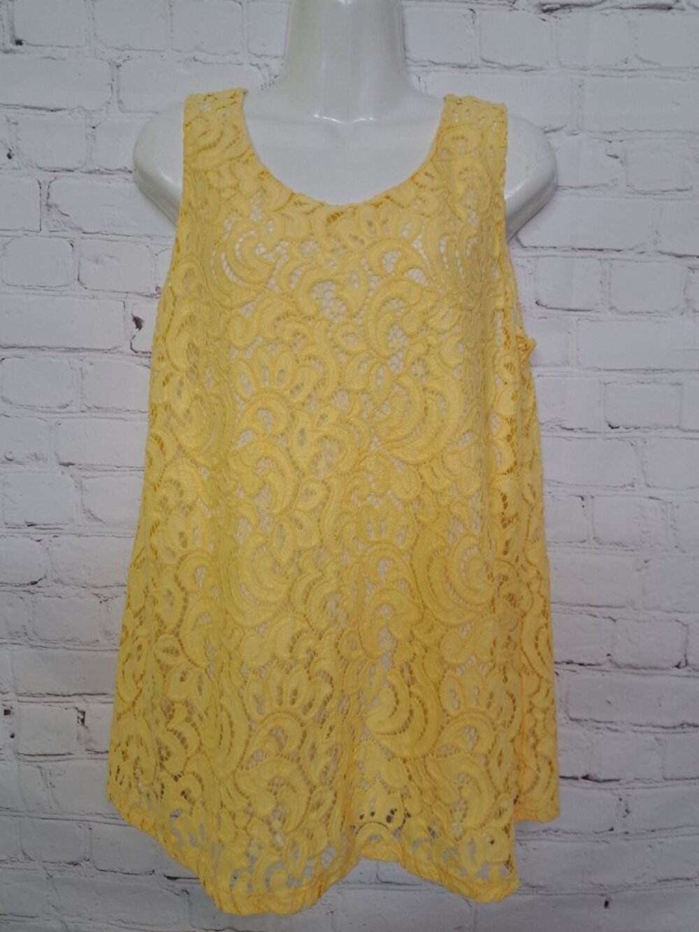 Charter Club Lace Lined Sleeveless Top Blouse Size Medium